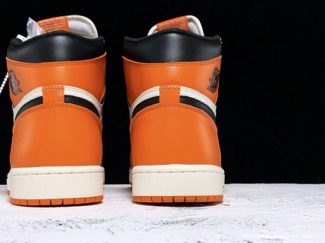 Official Maikesneakers 555088-113 Away Backboard Shattered Jordan Air 1 0812